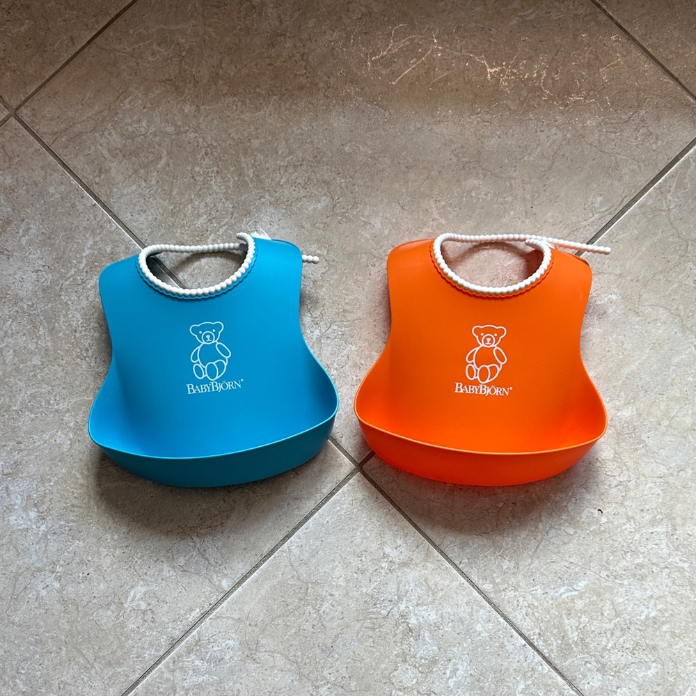 Babybjorn bibs